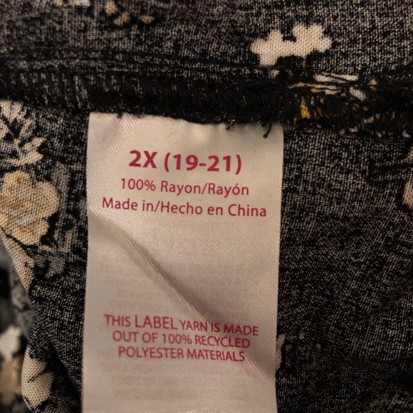 NO BOUNDARIES Shirt Size 2X 19-21 Juniors Tie Front Black Floral New - Picture 7 of 9